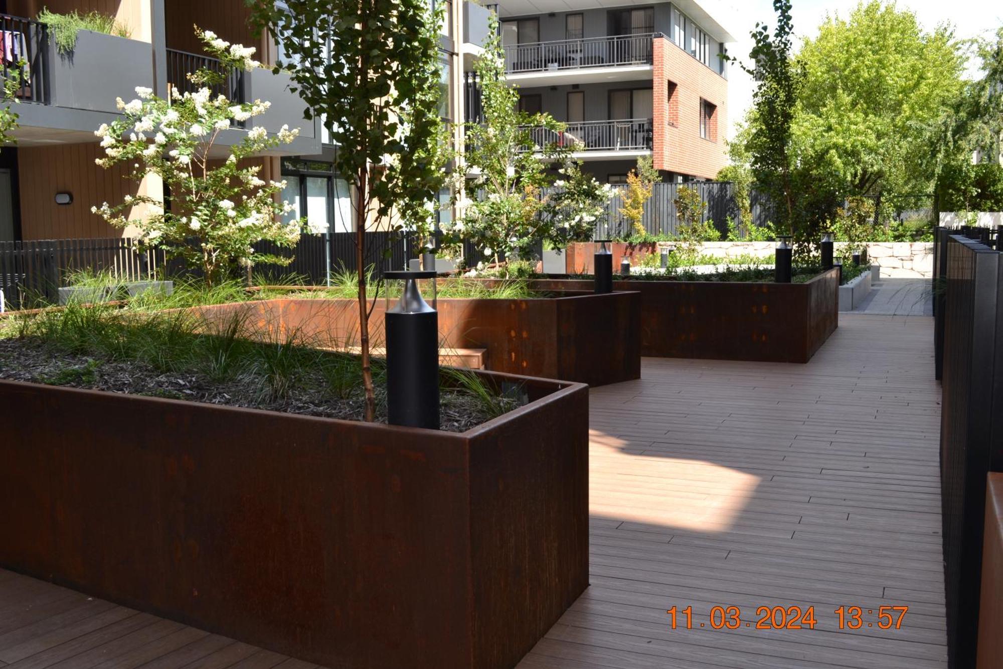 Zmith - Brooke, Near Ais, Gio Stadium, Uc, & Nth - Hospital Canberra